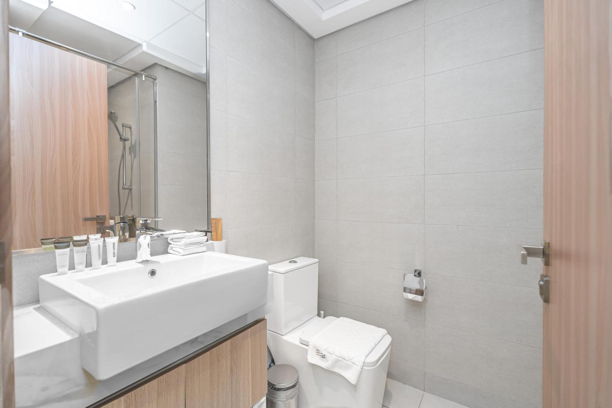 Escape24 Stylish Studio Azizi Riviera 8 Meydan One 두바이 외부 사진